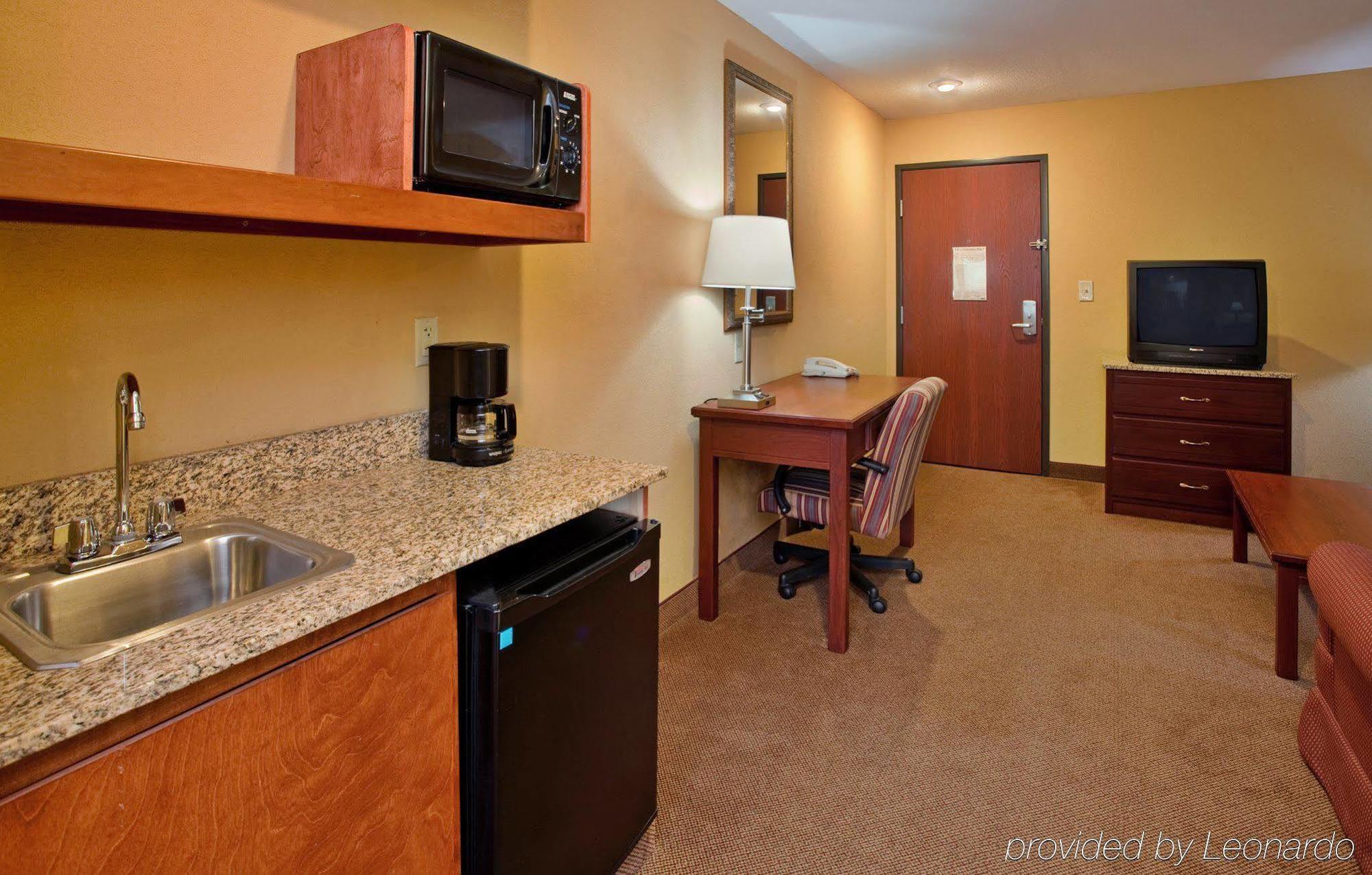 Holiday Inn Express Hotel & Suites Maryville By Ihg Kamer foto